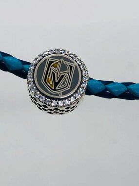 ✨✨Pandora Vegas Golden Knights Charm